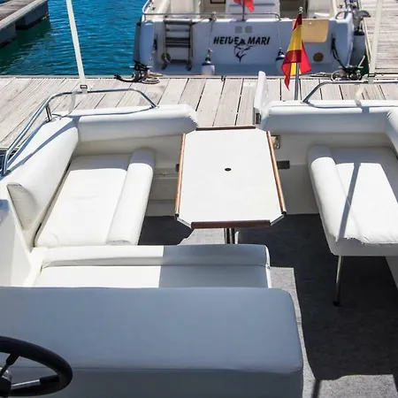 Cozy Boat To Unwind By The Ocean Hotel Puerto Calero Buitenkant foto
